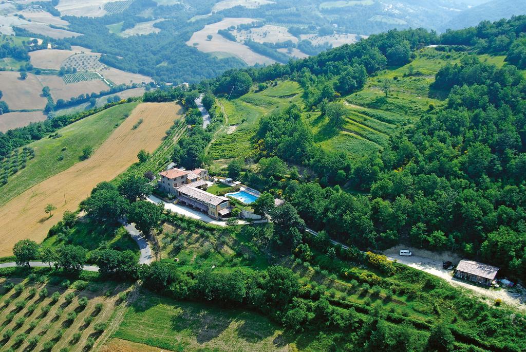 Le Torracce Agriturismo Olistico Hotel Valfabbrica Exterior photo