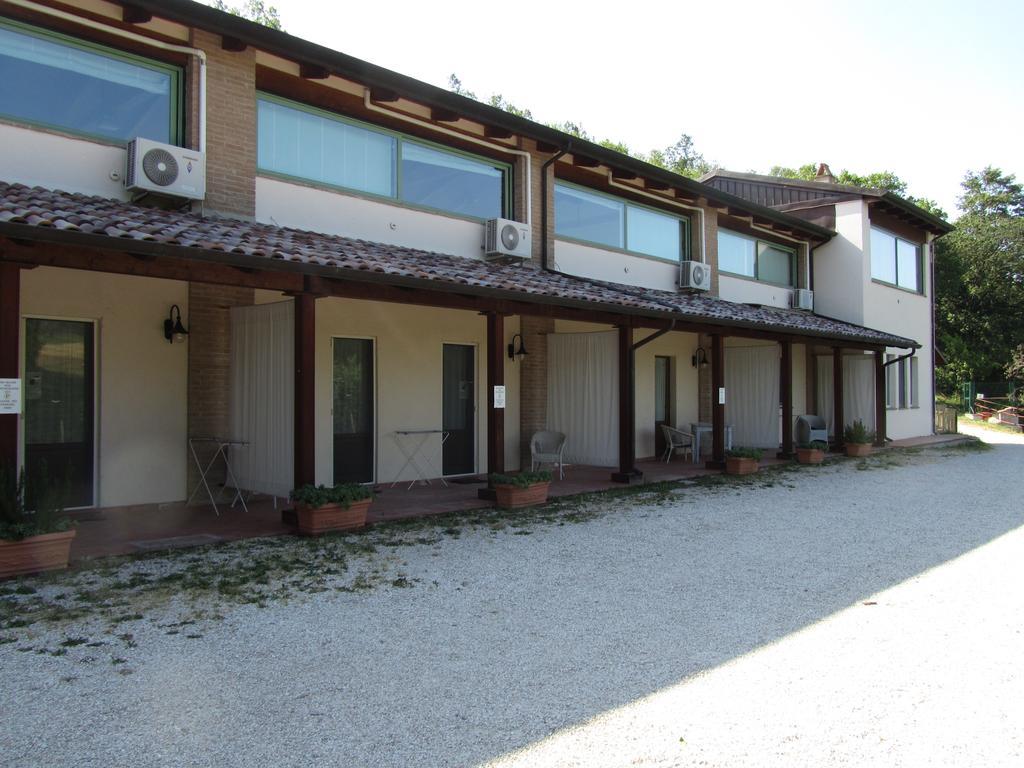 Le Torracce Agriturismo Olistico Hotel Valfabbrica Exterior photo