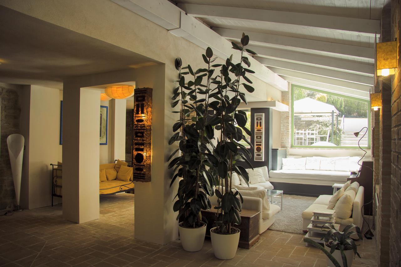Le Torracce Agriturismo Olistico Hotel Valfabbrica Exterior photo